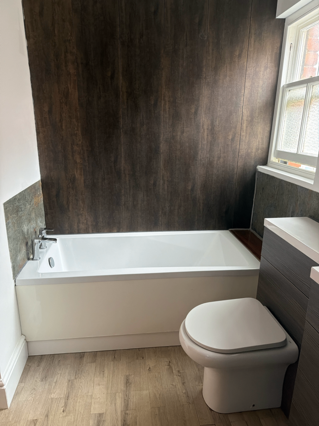 The Douglas Suite Walney — Bathroom — Full-Size Bath