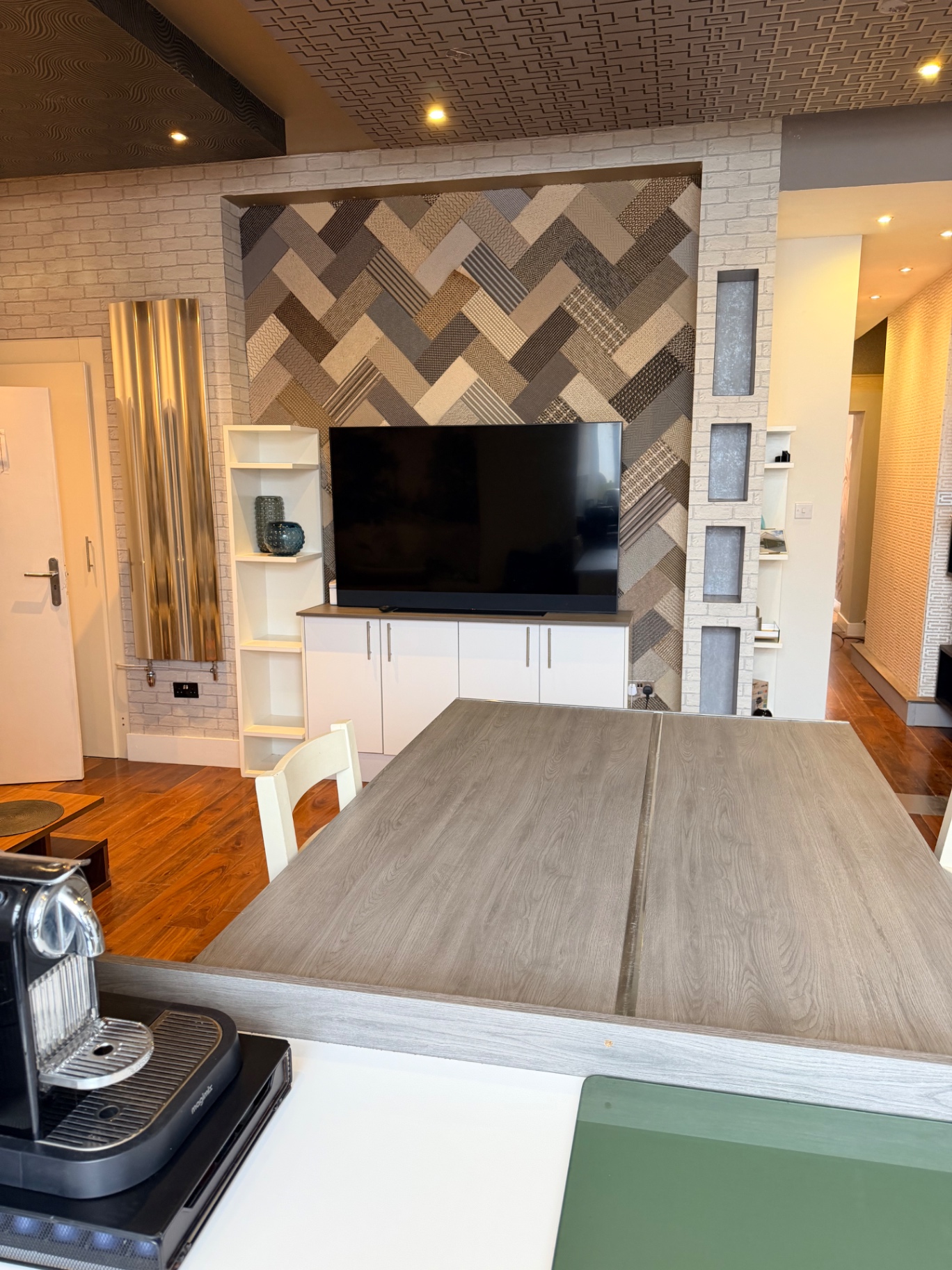 The Astute Suite Walney — Dining Table & Smart TV